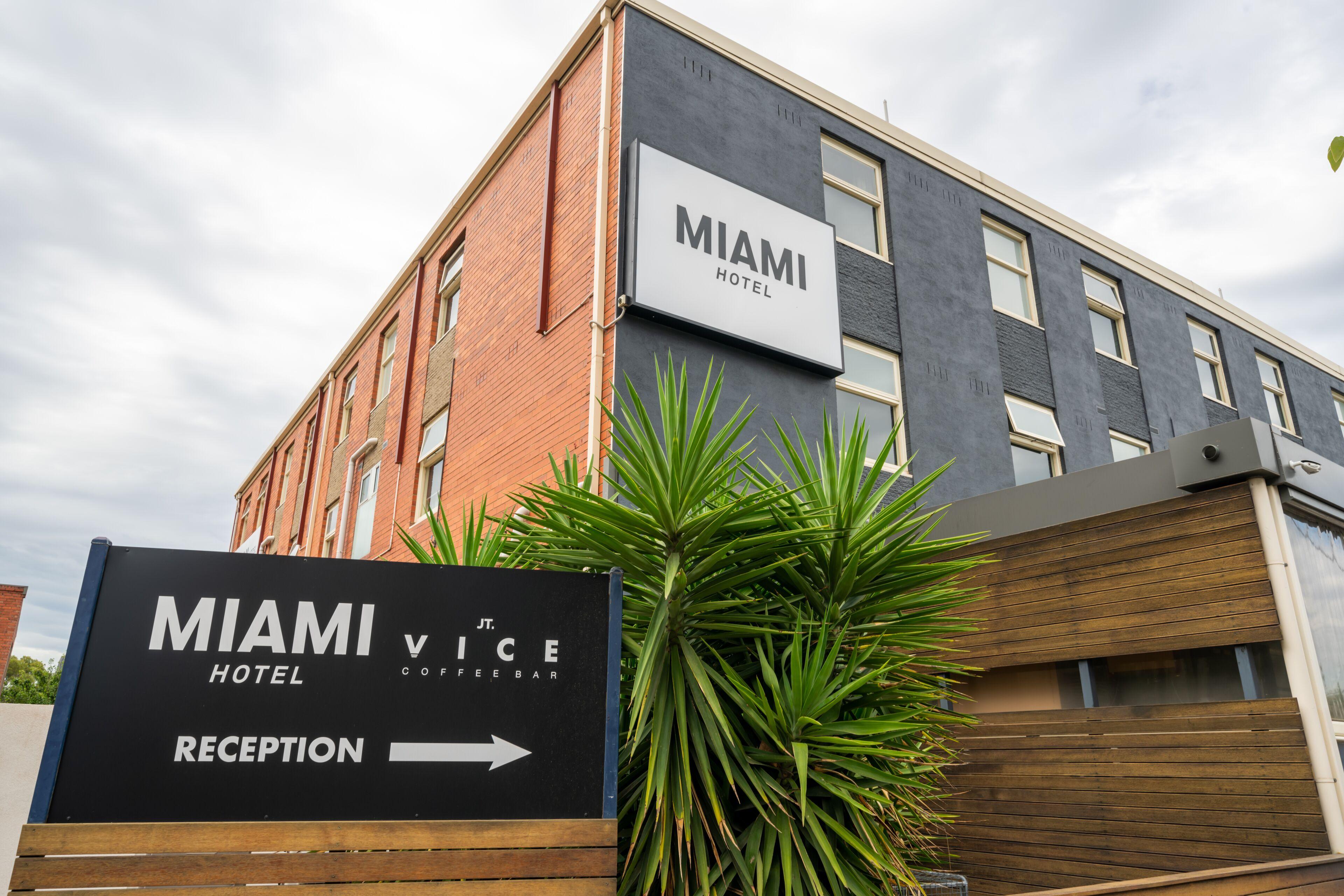 Miami Hotel Melbourne — Photos 1